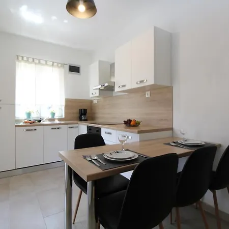 Padulj 1365 * 풀라