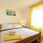 Padulj 1365 * Πούλα