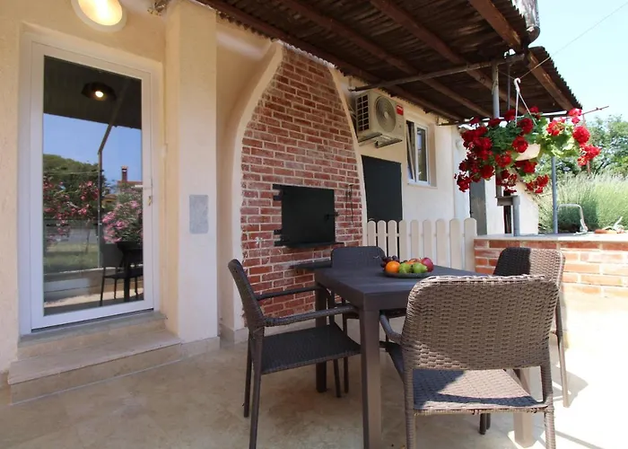 Apartment Padulj 1365